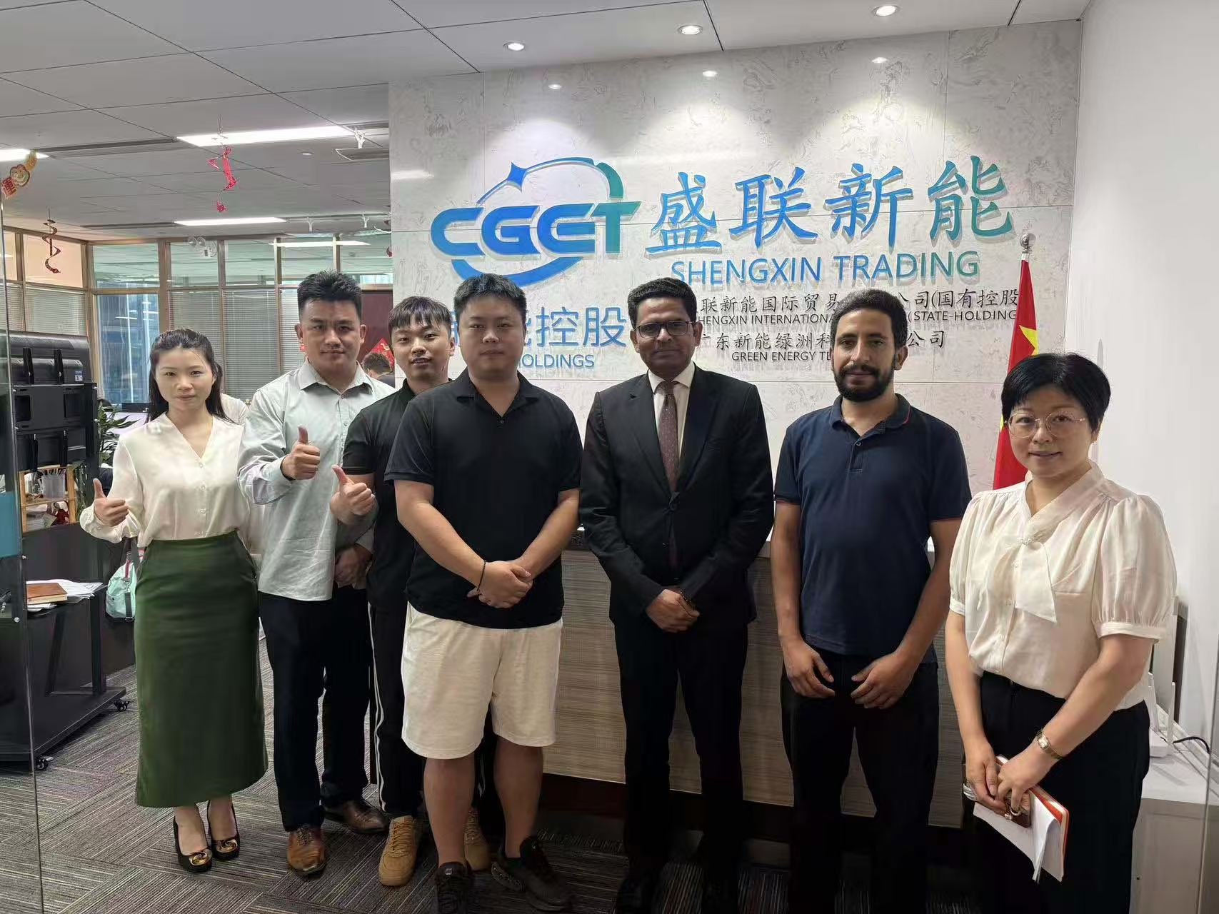 巴基斯坦驻广州总领事馆商务参赞到访盛联新能 共拓中巴经贸合作新机遇